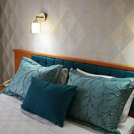 Hotel Forest Village