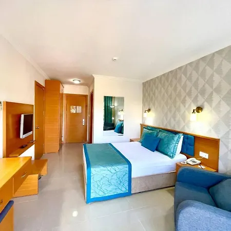 Forest Village Hotel 5*