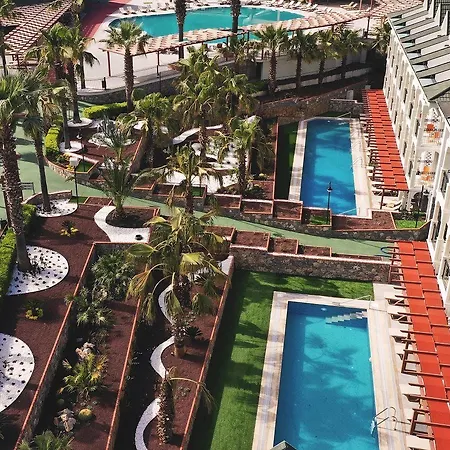 Hotel Forest Village