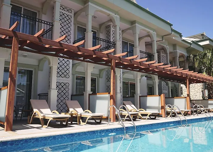 Hotel Forest Village 5*