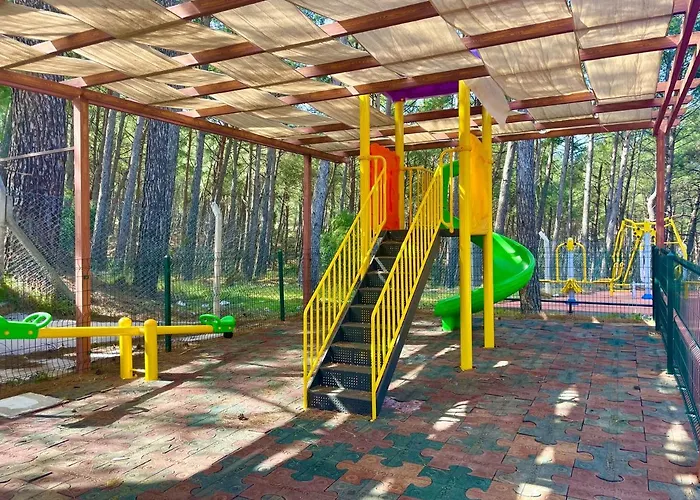 Forest Village 5* Ολουντενίζ