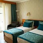 Hotel Forest Village