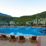 Hotel Forest Village