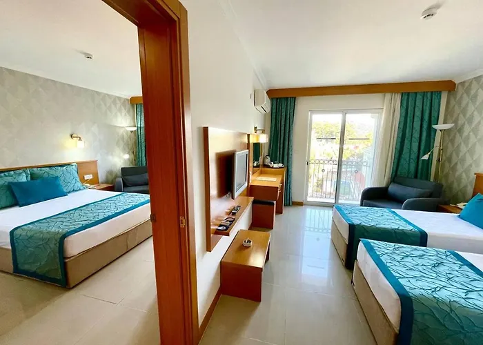 Hotel Forest Village 5*