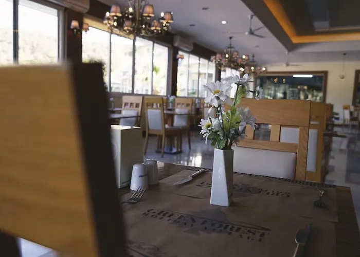 Hotel Forest Village